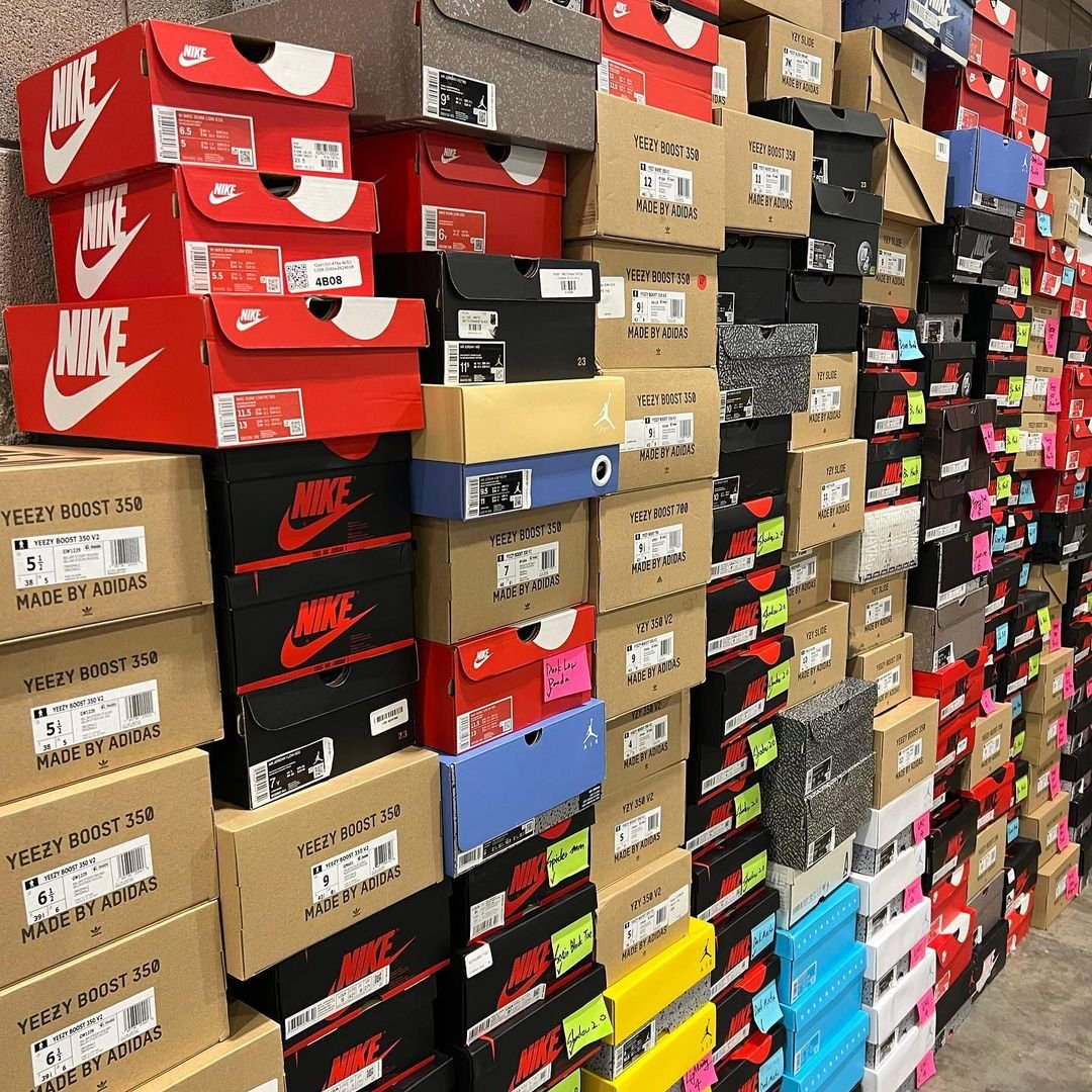 Authentic Nike shoes - Image 29