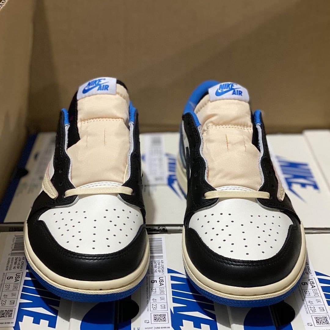 Authentic Nike shoes - Image 9