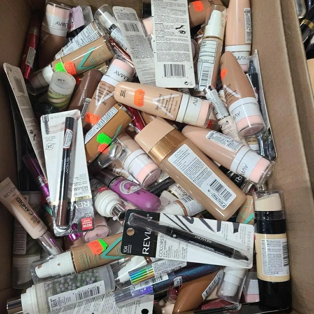 All In One Makeup Pallet For Sale - Image 5