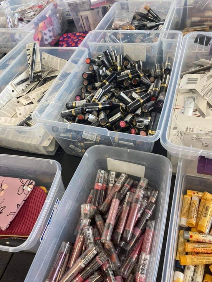 All In One Makeup Pallet For Sale - Image 8