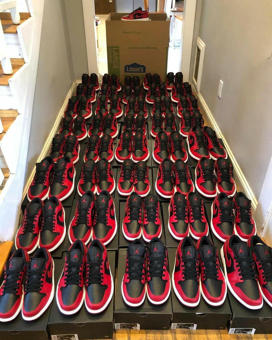 Authentic Nike sneakers pallets - Image 13