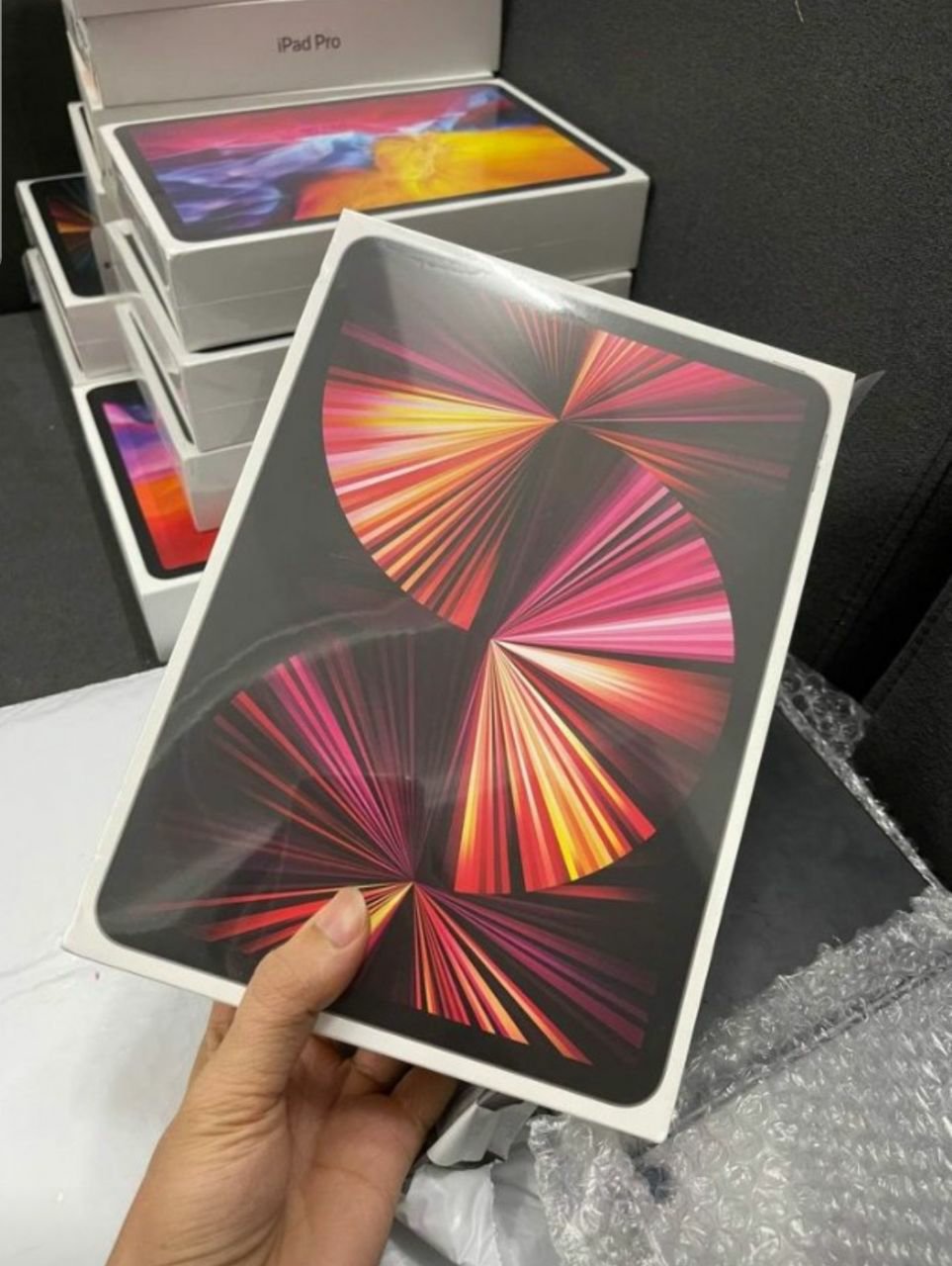 iPad pro pallets - Image 2