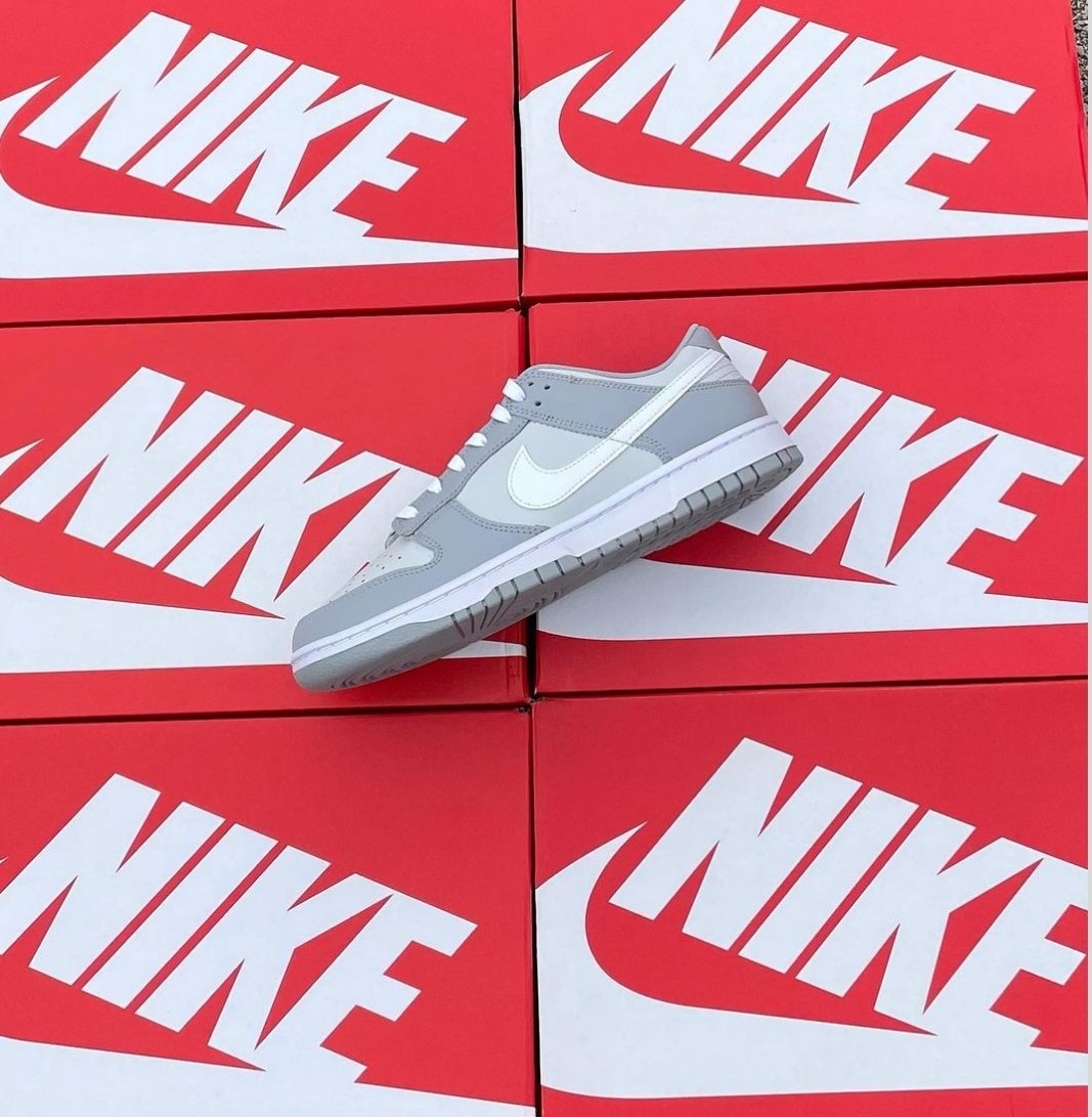 Authentic Nike sneakers pallets - Image 53