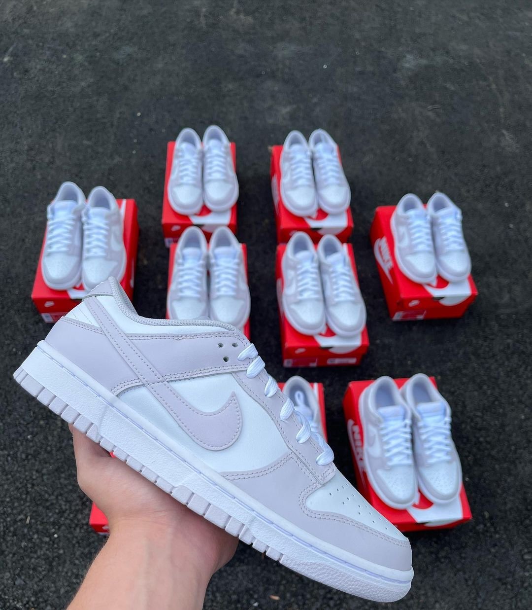 Authentic Nike sneakers pallets - Image 46