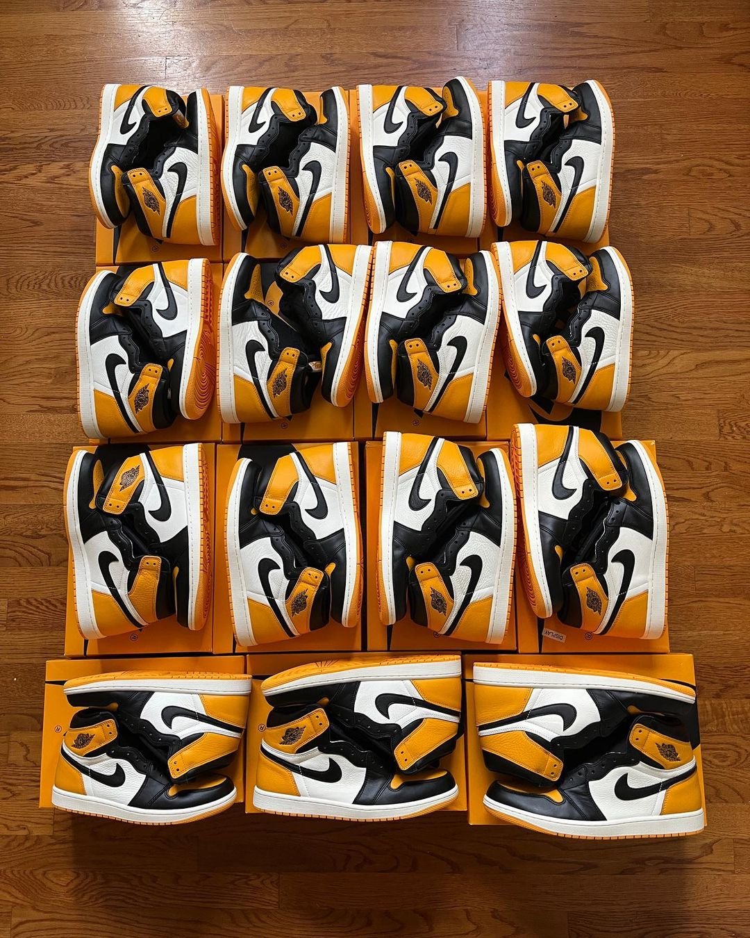 Authentic Nike sneakers pallets - Image 39