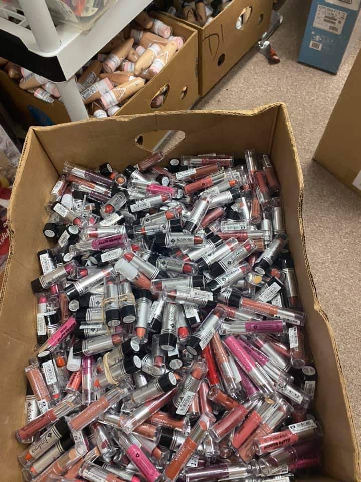 Cosmetic pallets - Image 3