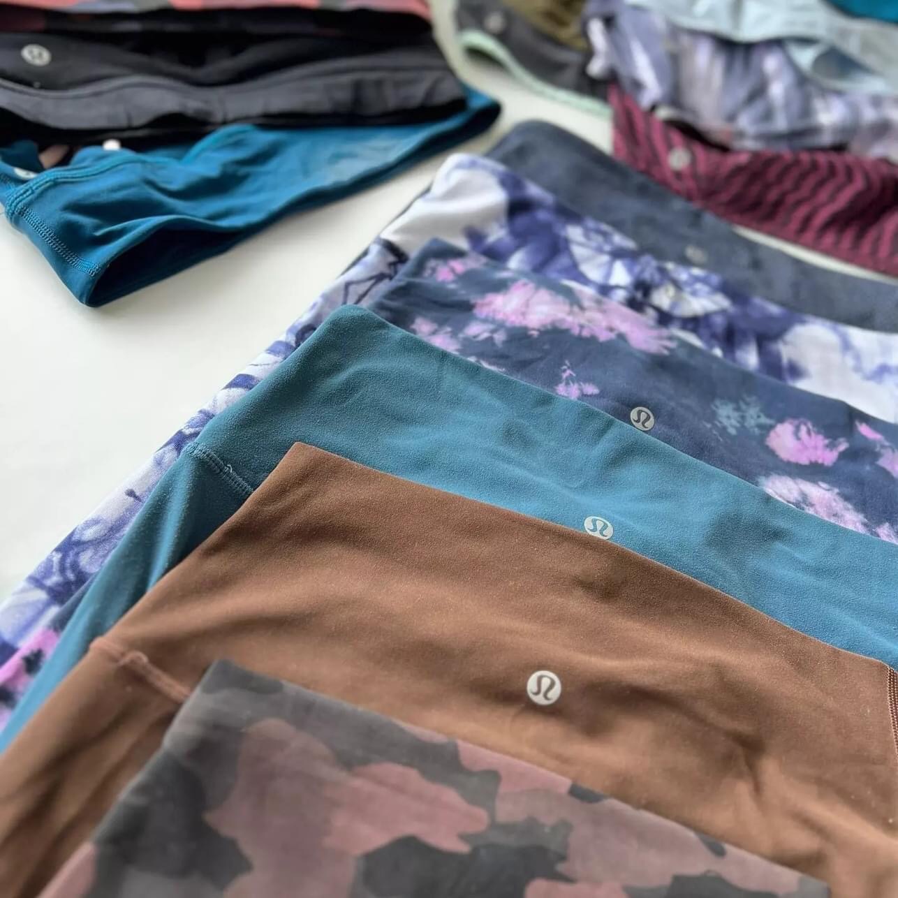 Lululemon clothing pallet - Image 17