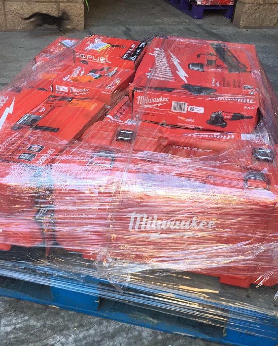 Milwaukee Pallets For Sale - Image 2