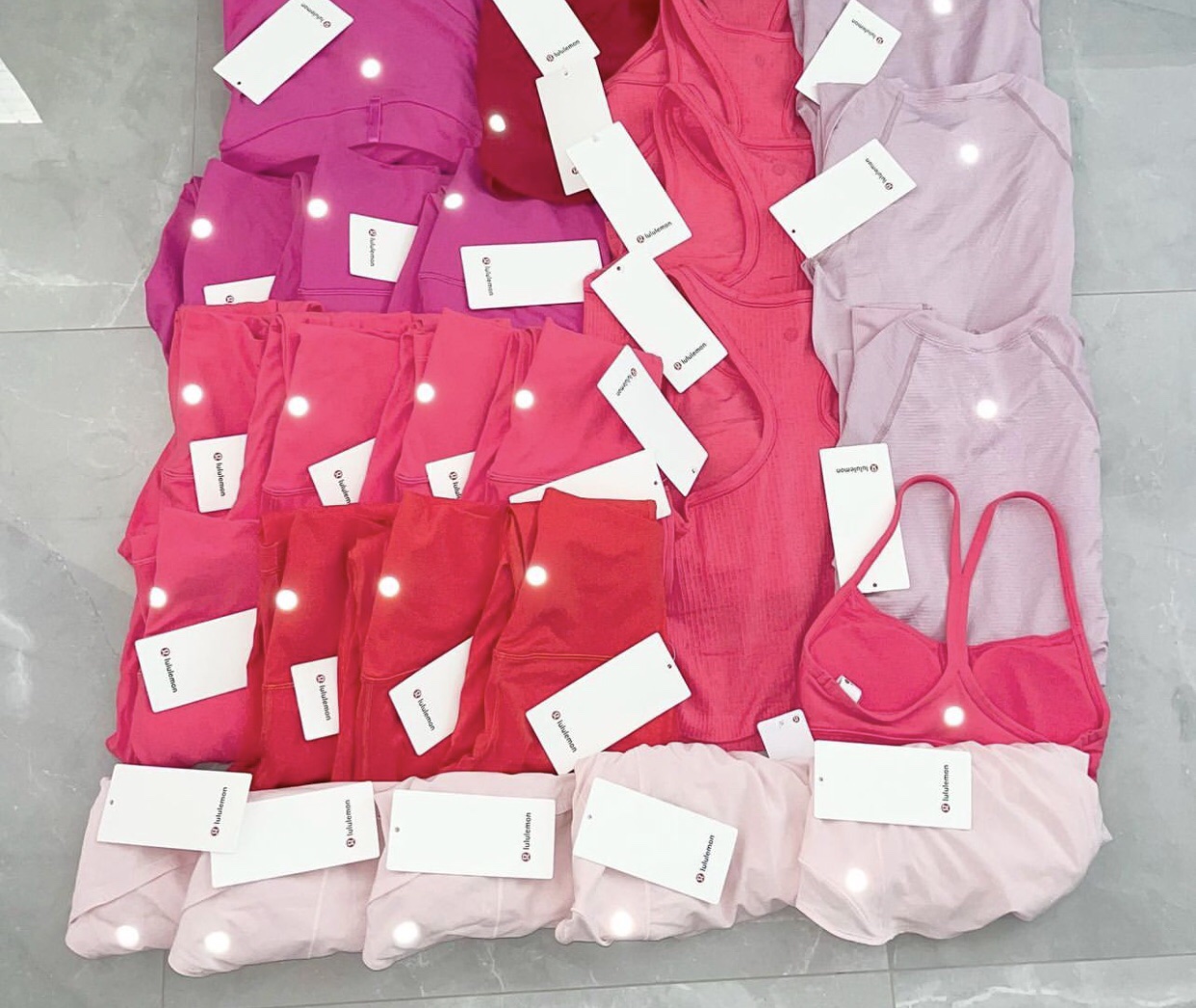 Lululemon clothing pallet - Image 10