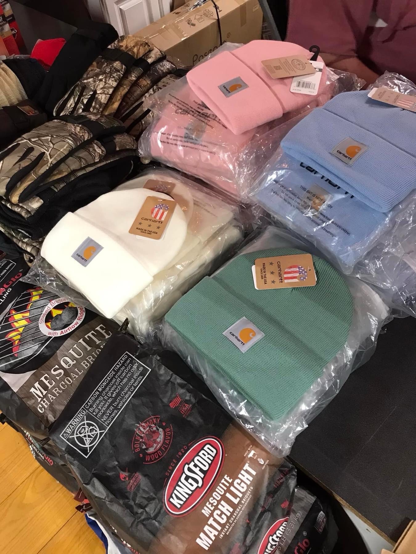 Carhartt clothing pallets - Image 3