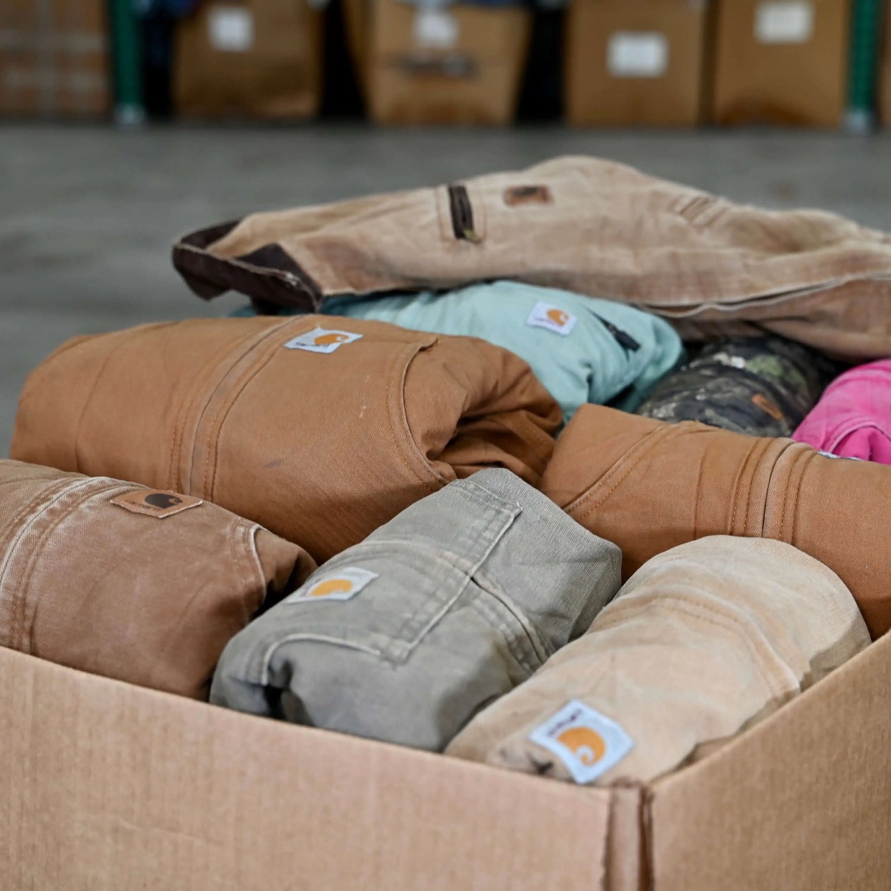 Carhartt clothing pallets - Image 11
